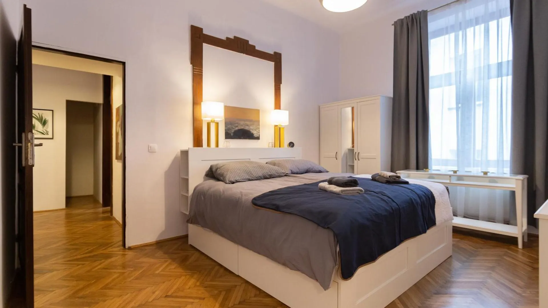 Apartment Heart And Soul, Gorgeous Two-Bedroom In The Center! Krakow Poland