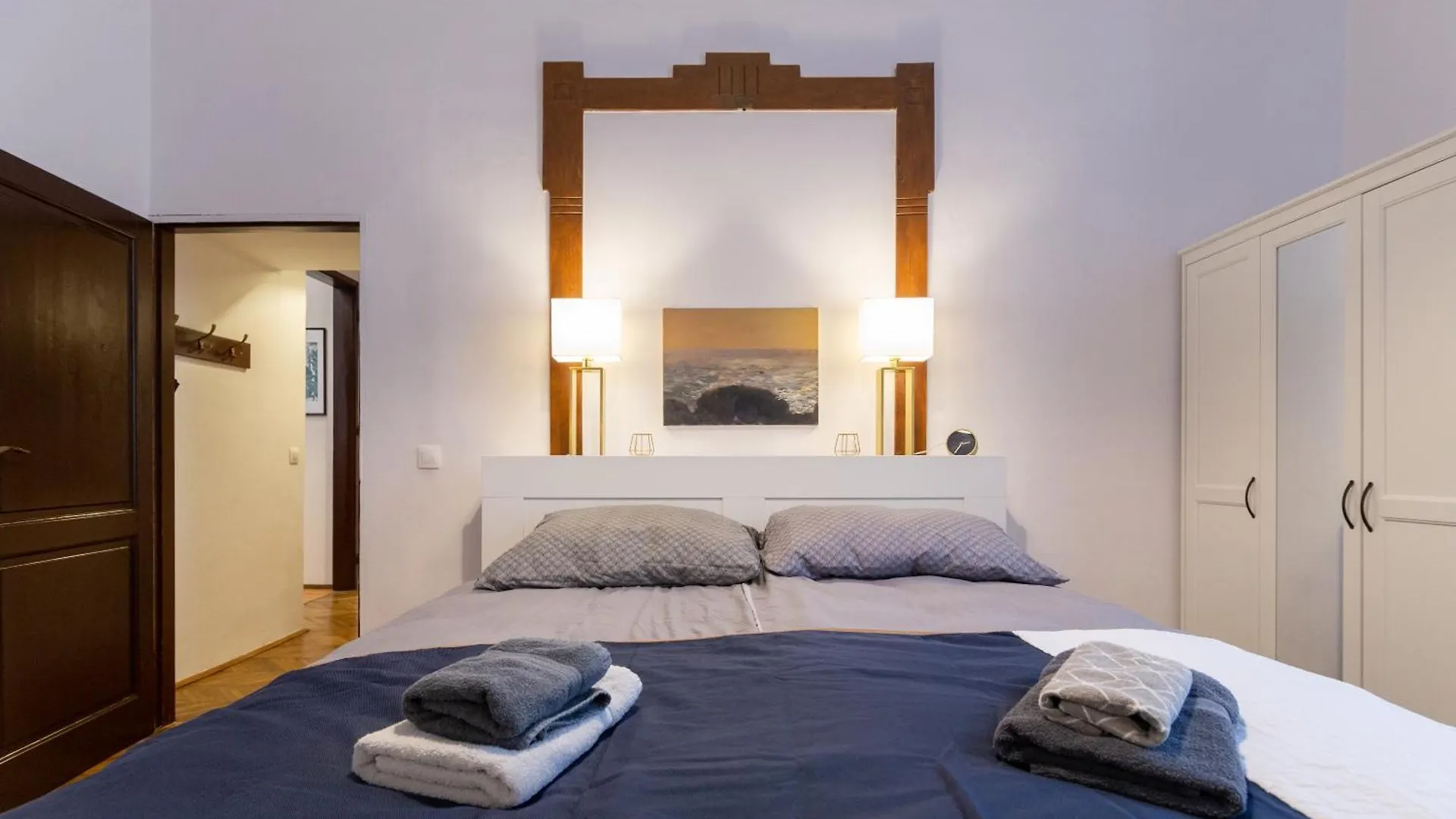 Heart And Soul, Gorgeous Two-Bedroom In The Center! Krakow Poland
